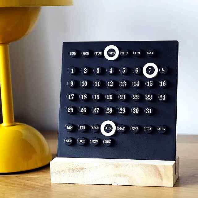 Акриловий календар на дерев'яній основі - для дому та офісу. Купити в Україні. - 0 фото товару