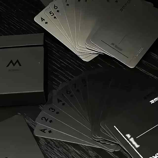 Чорні гральні карти | Розкішний дизайн Magic Dmagic Box | Україна - 3 фото товару
