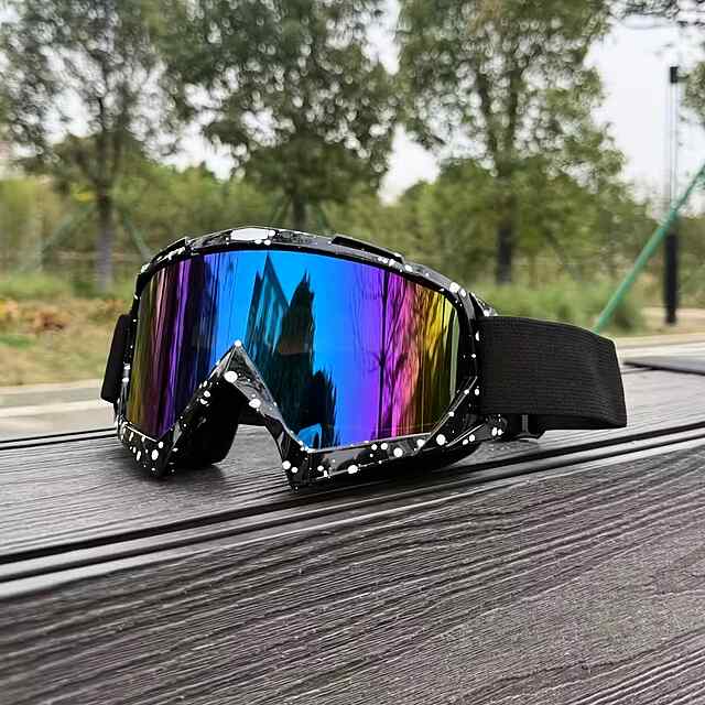 Гірськолижні окуляри TPU з градієнтними лінзами | Чорна оправа   UV захист   Регульовані


або:

Регульовані гірські лижі, сноуборд окуляри з TPU | Градиентні лінзи, унісекс, стильні