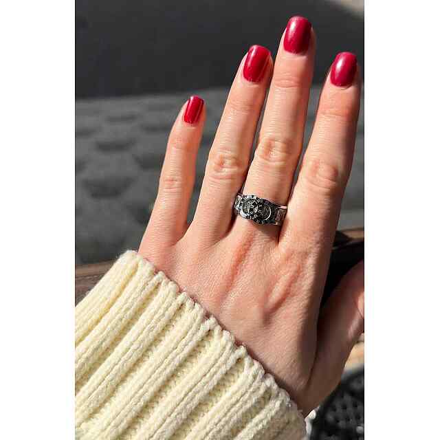 Кільце жіноче вишукане з блиском, розмір 7 / 8 (акція -20%) - 1 фото товару