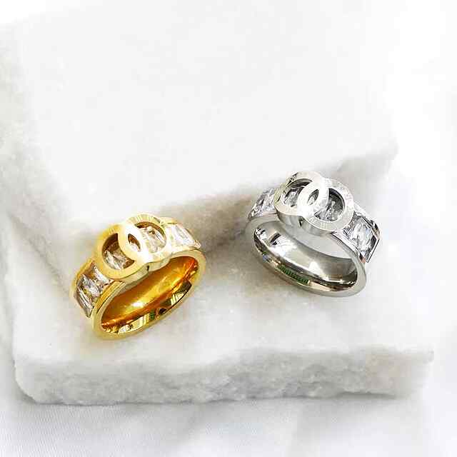 Кільце жіноче вишукане з блиском, розмір 7 / 8 (акція -20%) - 2 фото товару