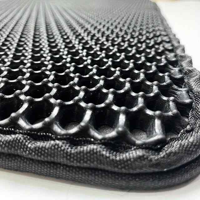 Килимок EVA для котячого туалету: антипротектор, не пропускає пісок, легко миється. - 3 фото товару