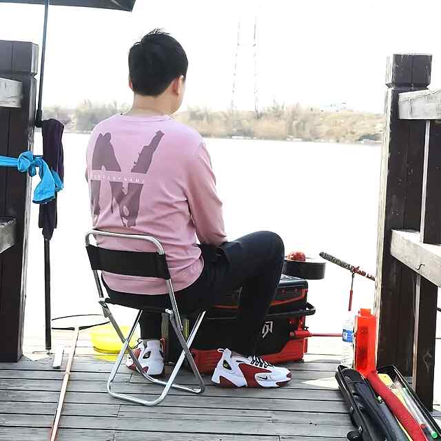 Легкий та компактний складаний стілець, вантажопідйомність до 80 кг - 2 фото товару