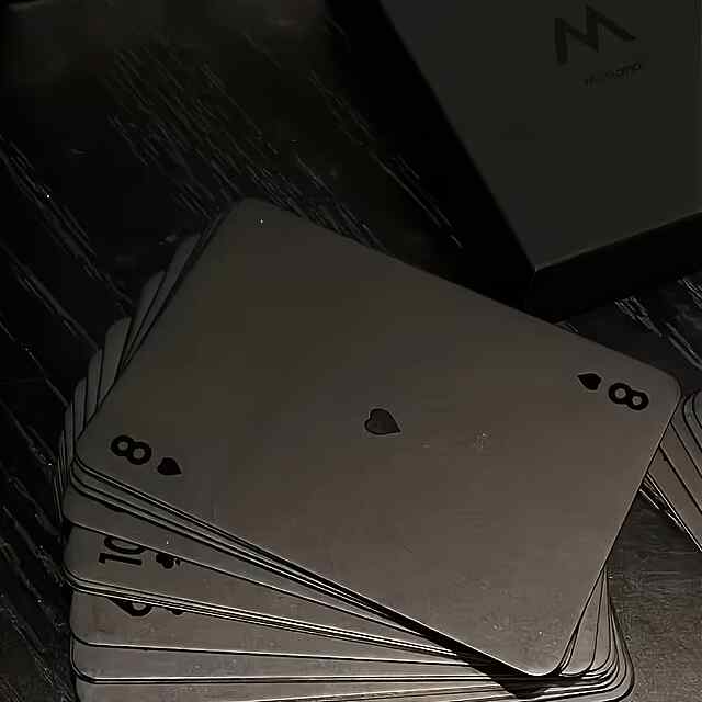 Матова колода карт Black Magic Dmagic - преміальні гральні карти - 3 фото товару