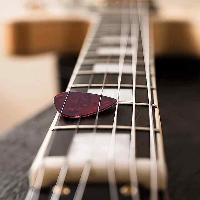 Медіатор для Гітари, Баса: 0.96 мм, Універсальний та Зносостійкий - 2 фото товару