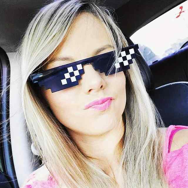 Окуляри Thug Life - піксель-арт, червоні для тусівок та TikTok - 1 фото товару