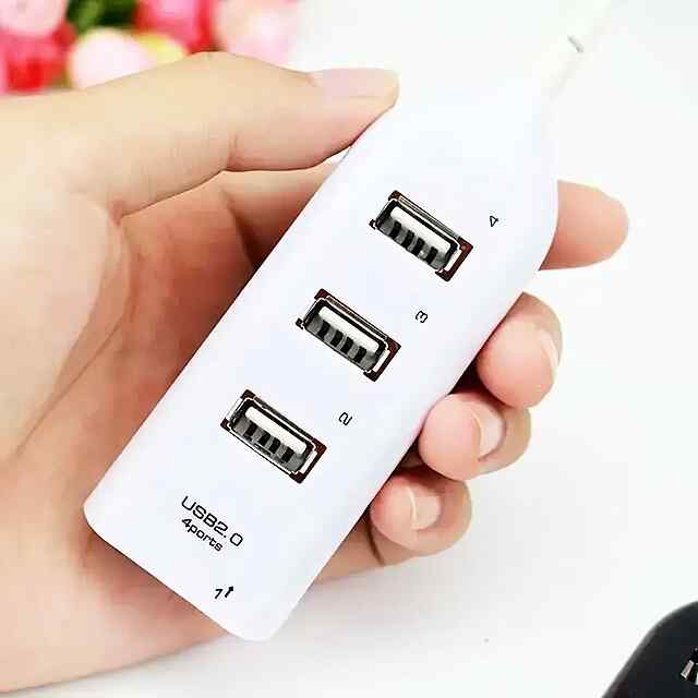 USB хаб на 4 порти, компактний, білий, для швидкої передачі даних