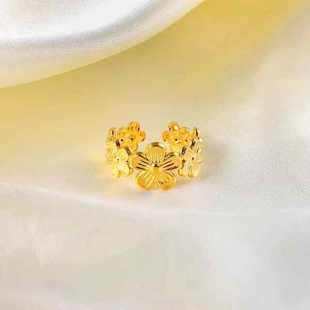 Жіноче кільце з квітами, регульований розмір, знижка 20% INSTAGRAM PROM20.

Burgundy Bijouterie - стиль у вашому образі! - 1 фото товару